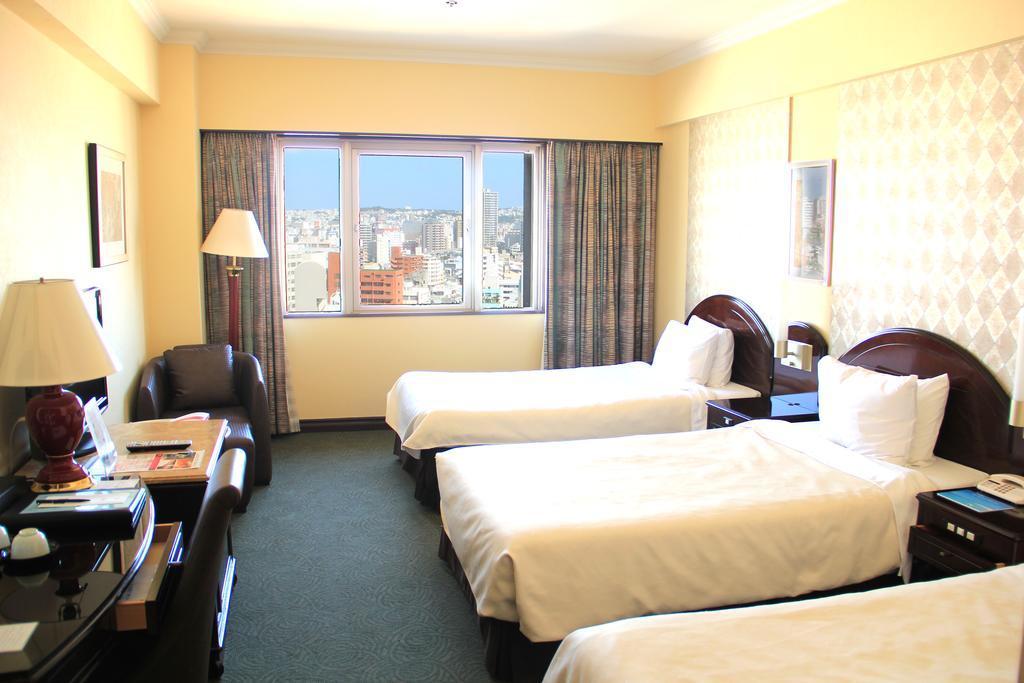 Okinawa Kariyushi Urban Resort Naha Zimmer foto